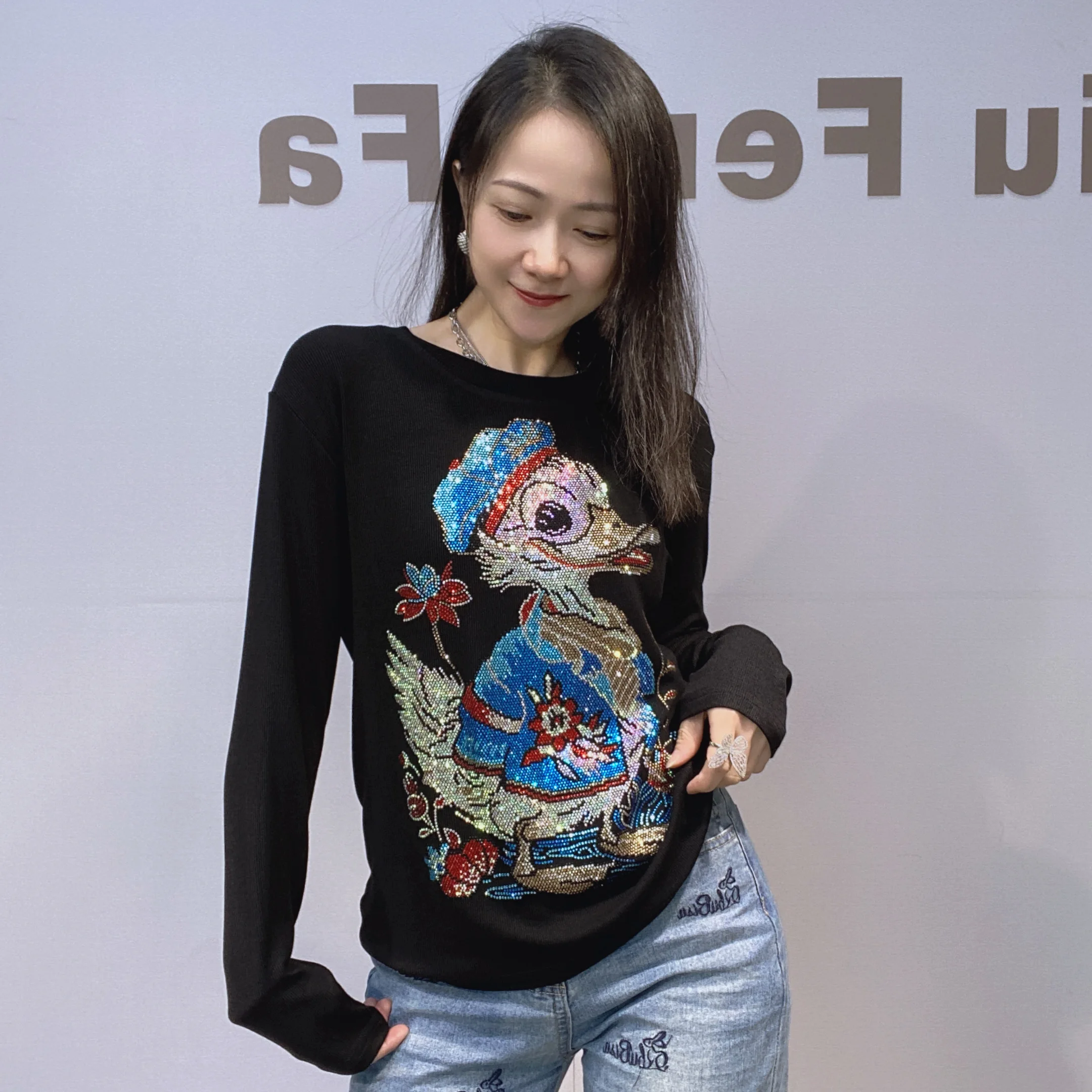 Fashion Black Cotton Basic T-shirt for Women New Autumn Winter High Stretch Slim Long Sleeve Tees Hot Drilling Cartoon Pullovers