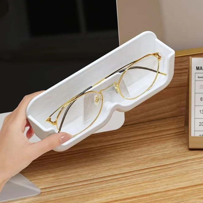 Punch-free Glasses Storage Rack Wall Mounted Sun-glasses Display Holder Wardrobe Decoration Storage Box Sunglass Organizer