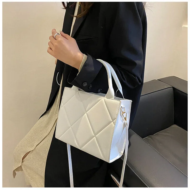 Fashion PU Leather Shoulder Bag for Women Flap Crossbody Handbags Purse Female Simple Designer Bag Shopping Pouch Clutch Purse