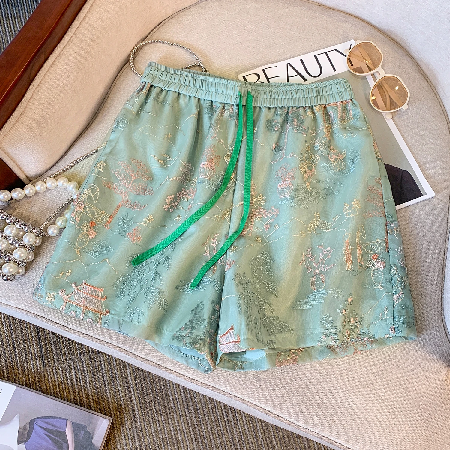 Elegant Green Embroidered European Tulle Double Layer Loose Shorts Women's High Waist Retro Style Casual Pants for Ladies