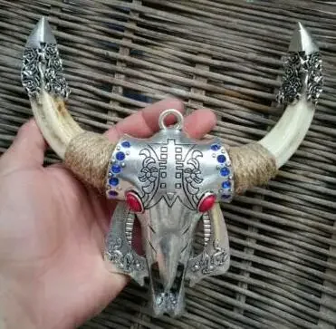 Wild Pig Teeth Embedded Alloy Ox Head Wild Boar Tooth Amulet