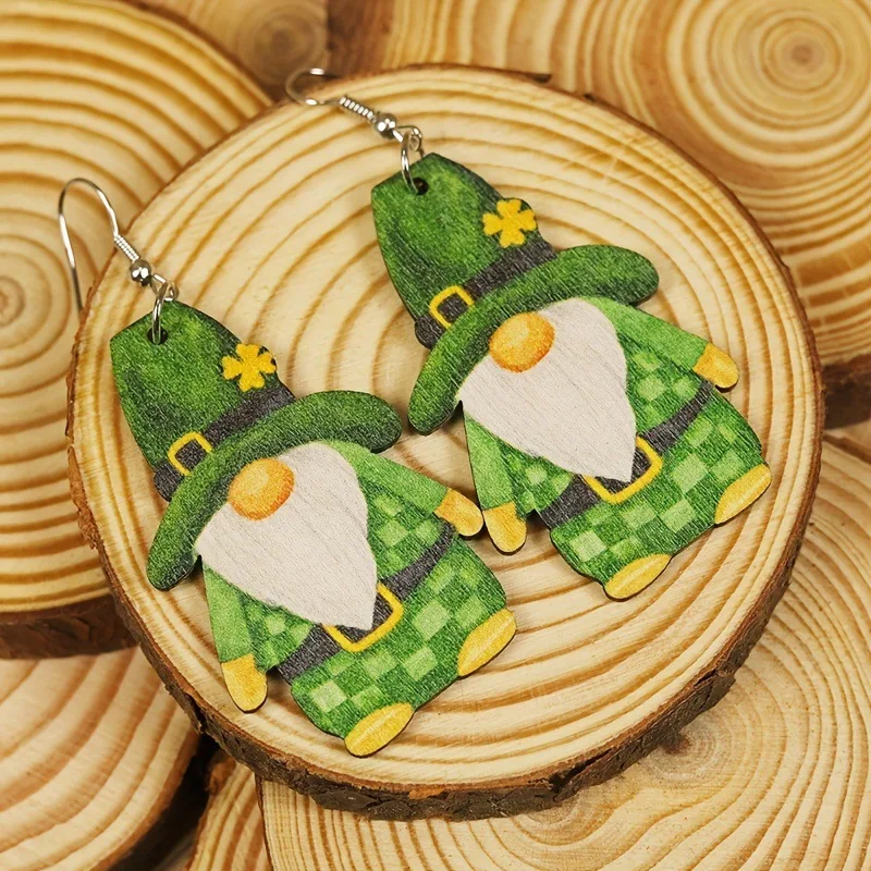 2024 New Retro St. Patrick's Day Green Wooden Gnome Pendant Women's Birthday Gift Earrings