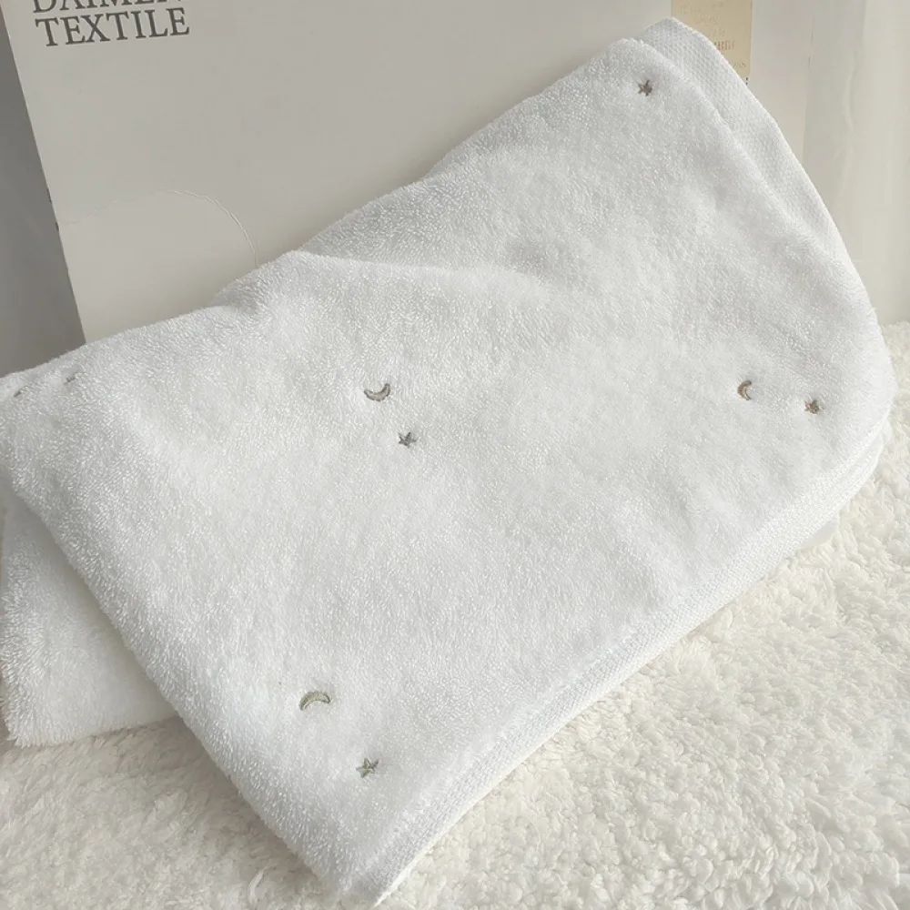 Pure Cotton Bath Towel Soft Skin Friendly Embroidery Pattern Thickened Absorbent Bathroom Home Beach Hotel Shower Bathrobe