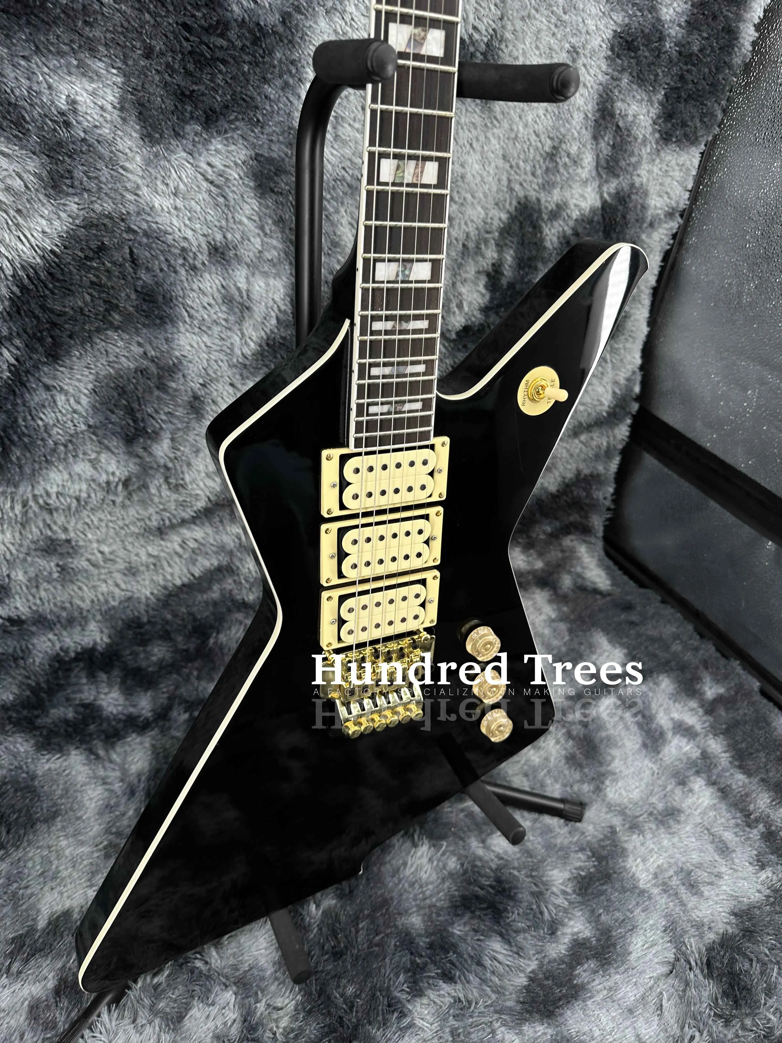 Solid Body Goose Black Electric Guitar Black Fretboard 3H Pickup Gold Hardware Free shipping