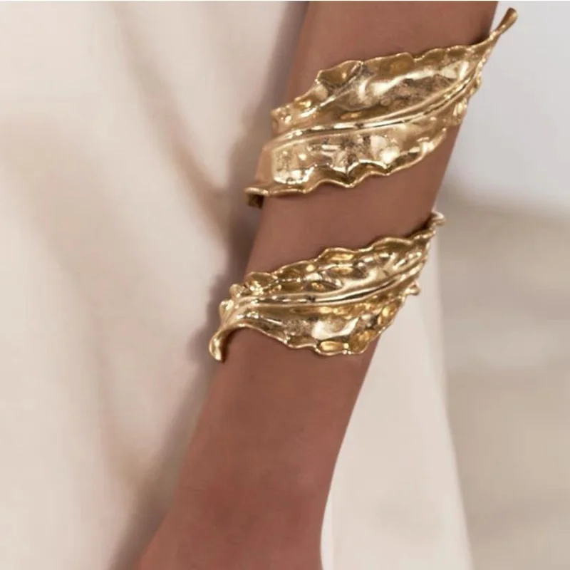 New Gold Color Leaf Alloy Bracelet Bangle for Women Girls Bohemian Hip-hop Exaggerated Chunky Punk Jewelry Gifts 2024 Trendy