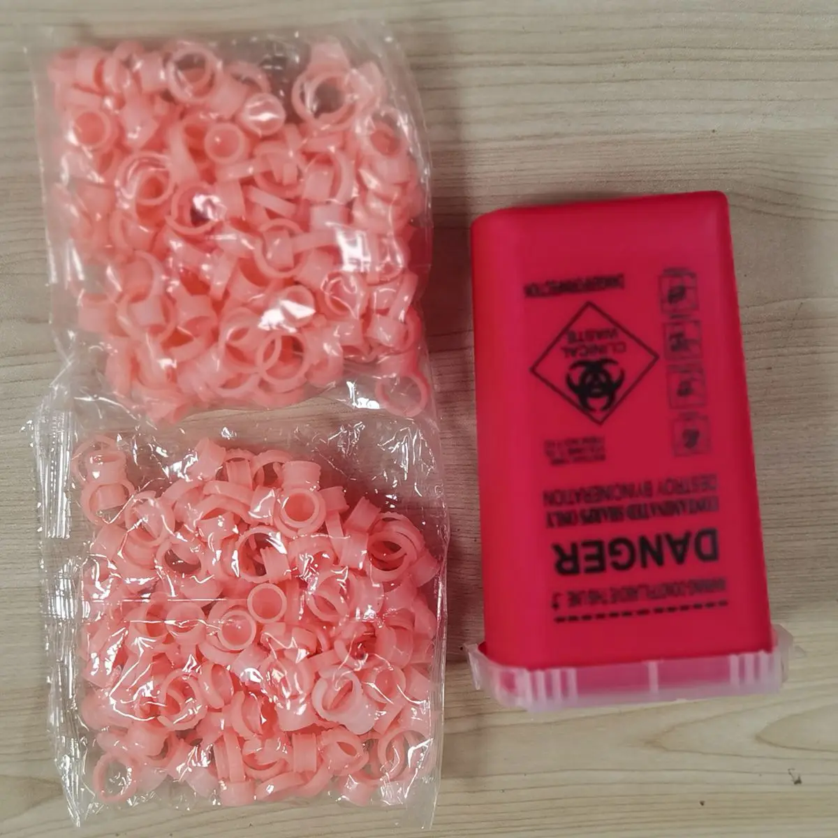 

200 PCS Ring Cup 1Pcs Plastic Tattoo Supplies Container Waste Box Buckets Collection Barrels for Disposable Tattoo Needle Tips