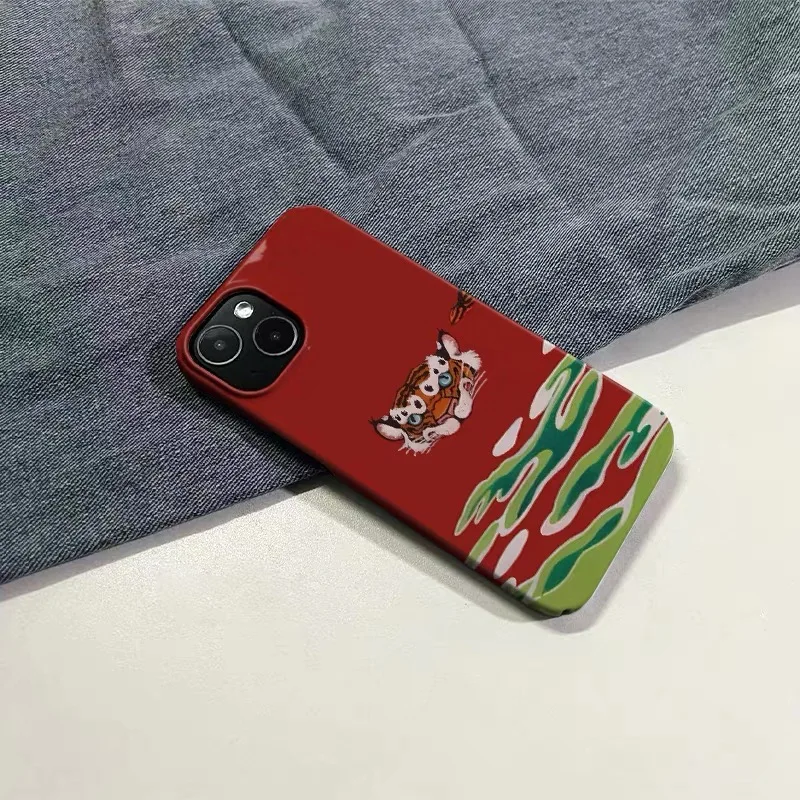 韓国赤い池漫画虎のiPhoneケース iPhone 17 Air 16E 15 14 Plus 13 Mini 11 Pro Max 12 Pro XS XR SE対応