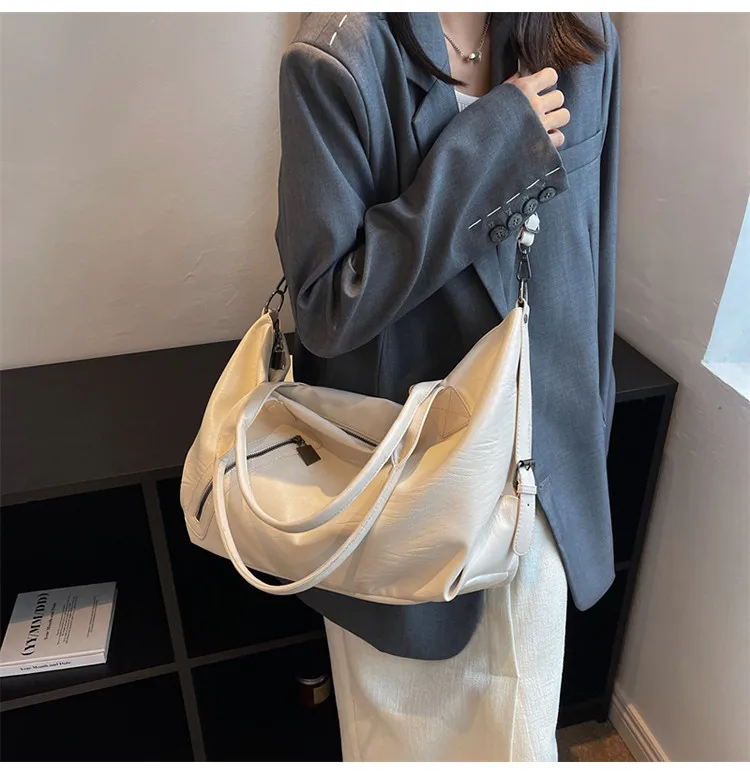 Women handbag Large capacity 2022 new winter Soft PU leather Ladies big Totes design female Shoulder bags Travel shopping bags