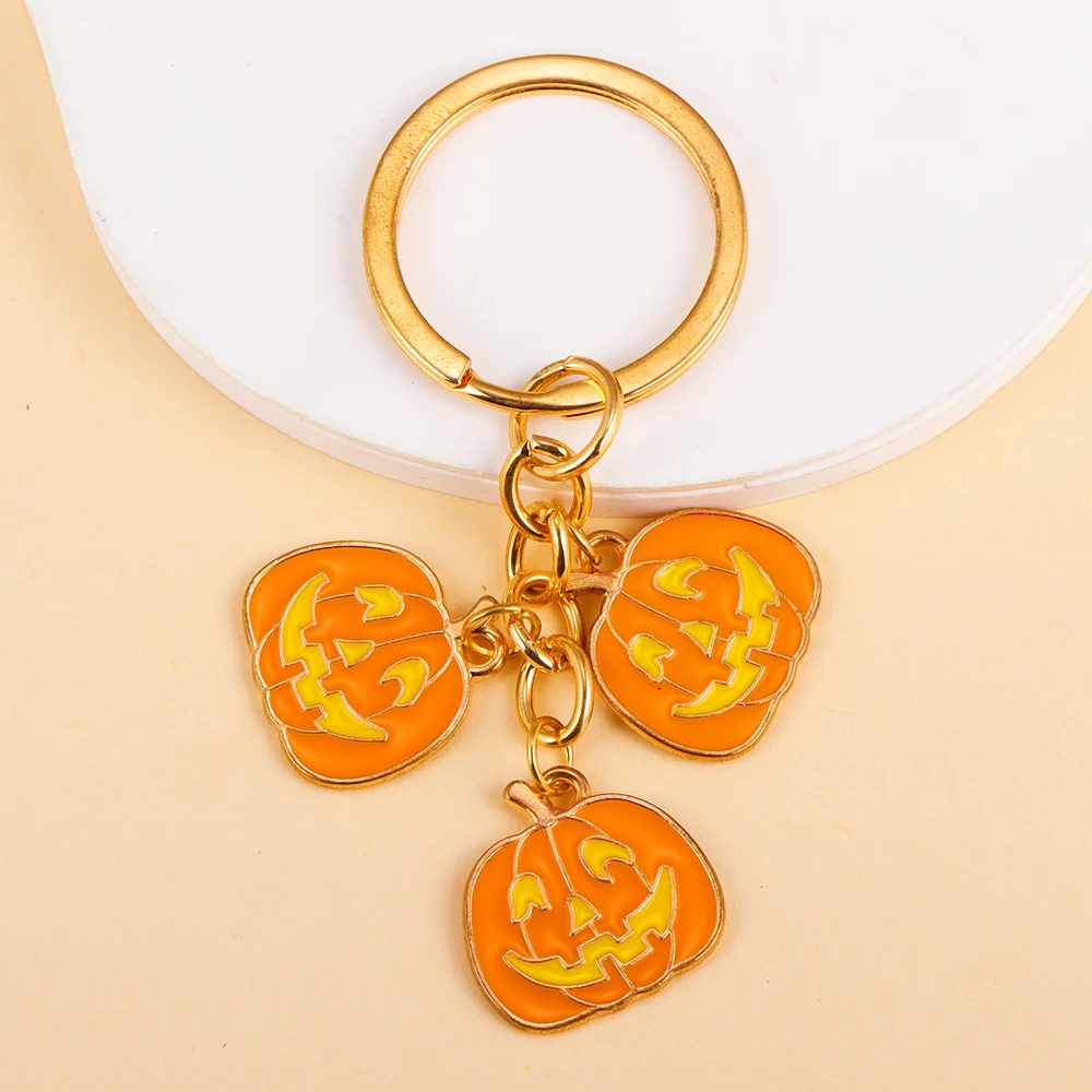 Lovley Alloy Enamel Halloween Pumpkin Pendants Keychain Cute DIY Keyring Jewelry Halloween Party Gifts For Women Men Kids