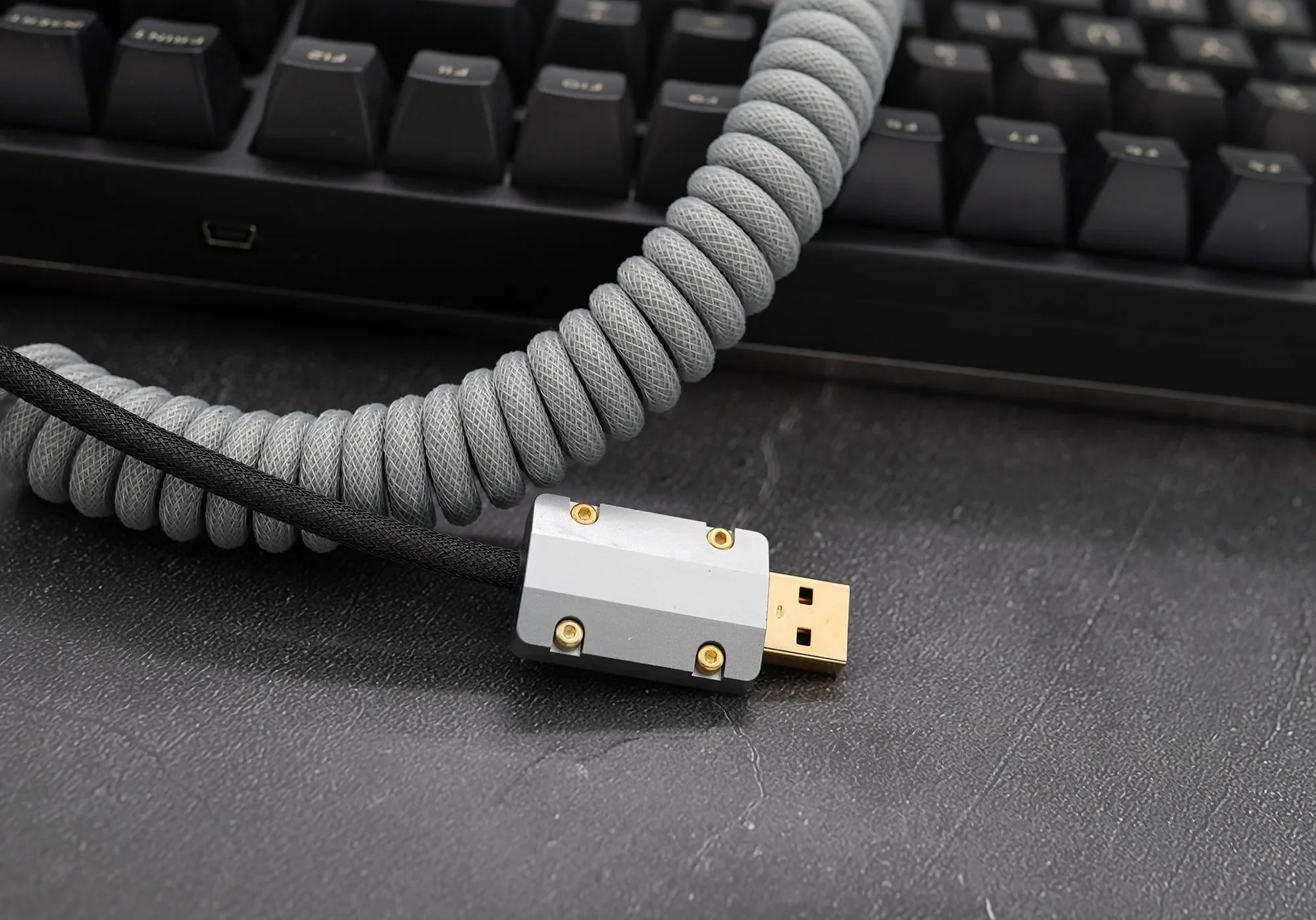 GeekCable Kabel Data Keyboard Mekanis Kustom Matrix Abel X garis tema abu-abu hitam