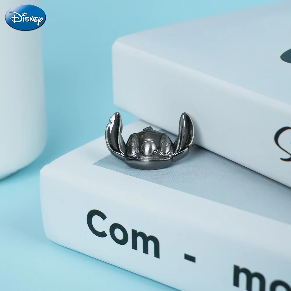 

Disney Officially Licensed Emblem Collector's Edition Deluxe Aluminium Lapel Pin Novelty Jewellery Metal Valentine's Day Gifts