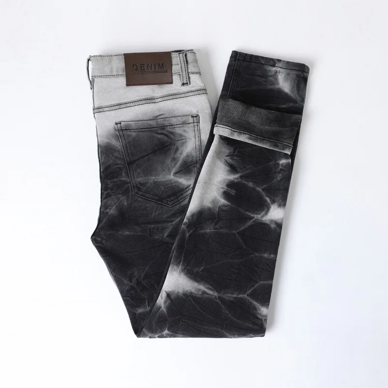 Jeans da uomo con stampa tie dye in bianco e nero con inchiostro 2025 pantaloni da uomo di fascia alta a tubo dritto piccolo autunno e inverno