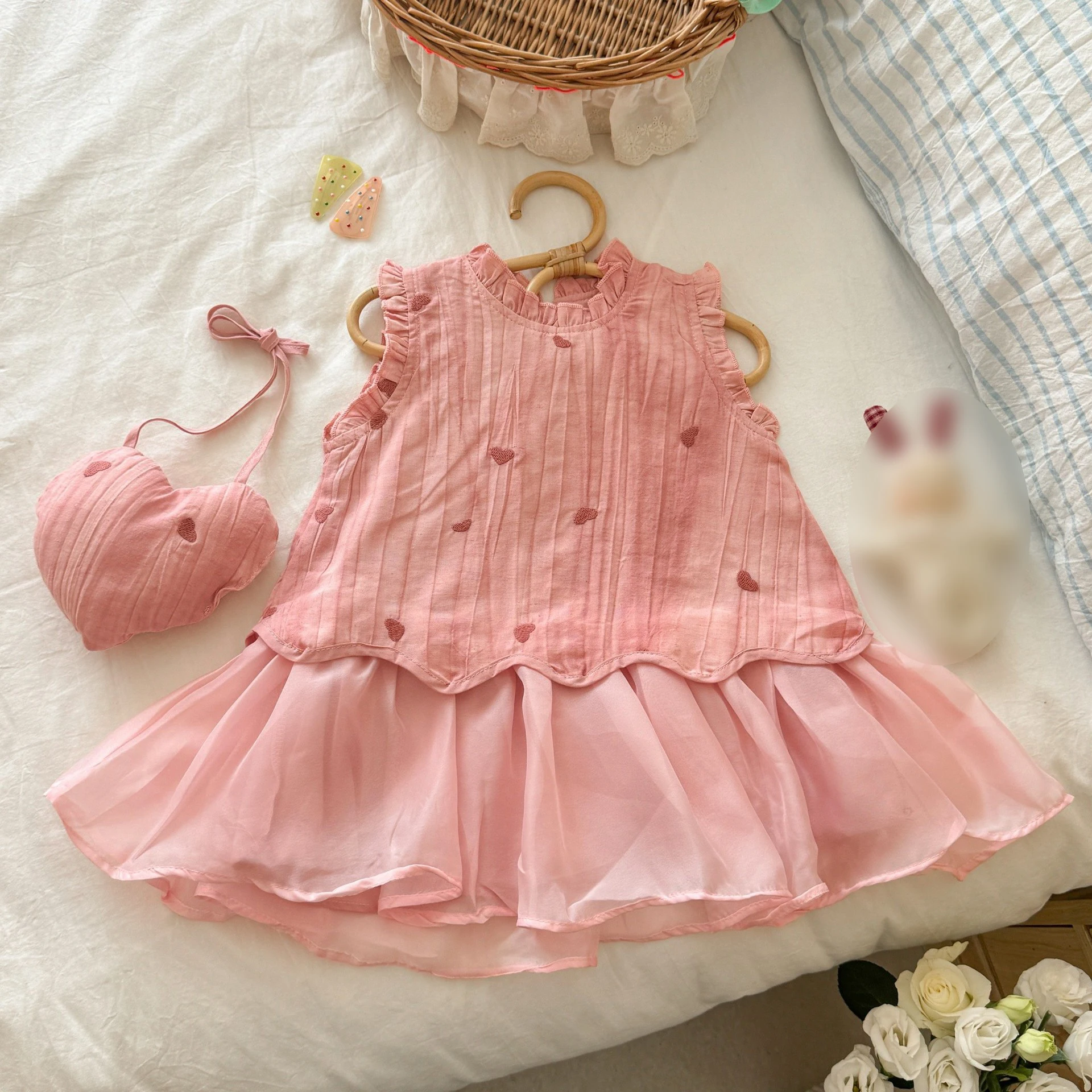 Sweet Cute Princess Dress for Girls Summer New Sleeveless Vest Dress Comes with Heart Bag Children's Fashion Clothing