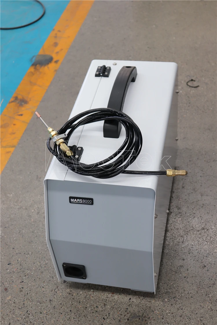 Metal Steel Aluminum Brass Iron Handheld Fiber Laser Welding Machine 1000w 1500w 2000w 3000w Portable Metal Welding Machine