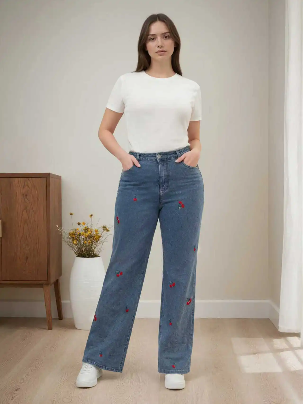 

Модные, индивидуалистичные и модные синие потертые джинсы больших размеров с вышивкой