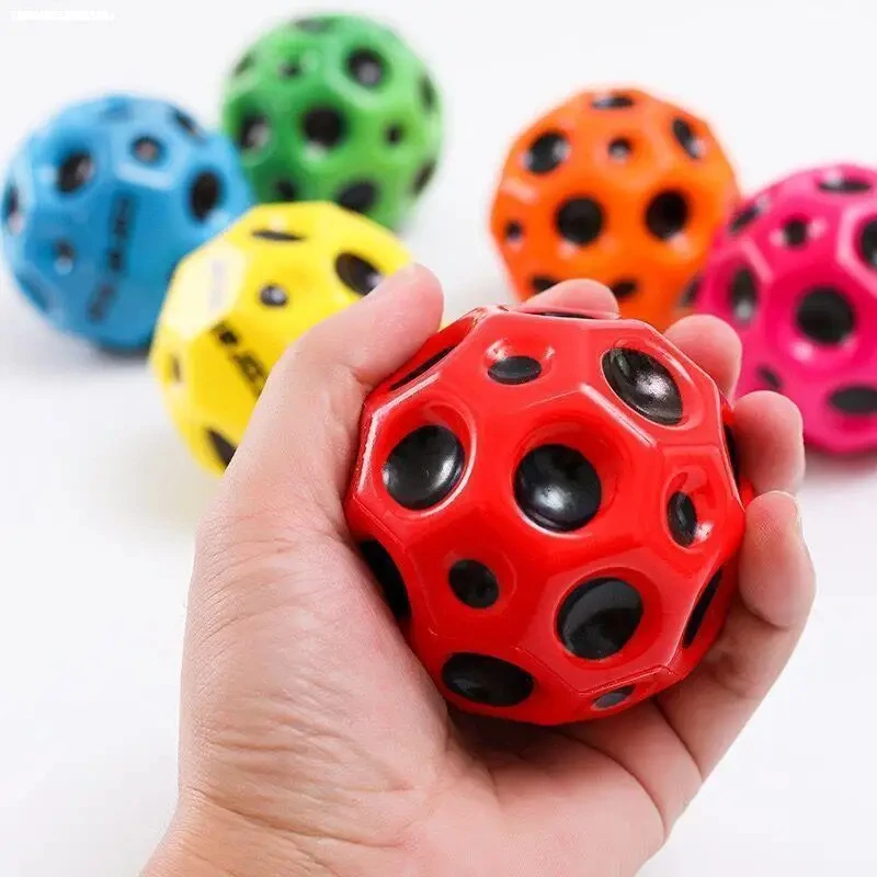 3 stücke super elastische Ball Mond Loch Freizeit für Kinder sensorische hohe Elastizität Sport interaktive poröse Pu springen Gummi bälle Spielzeug