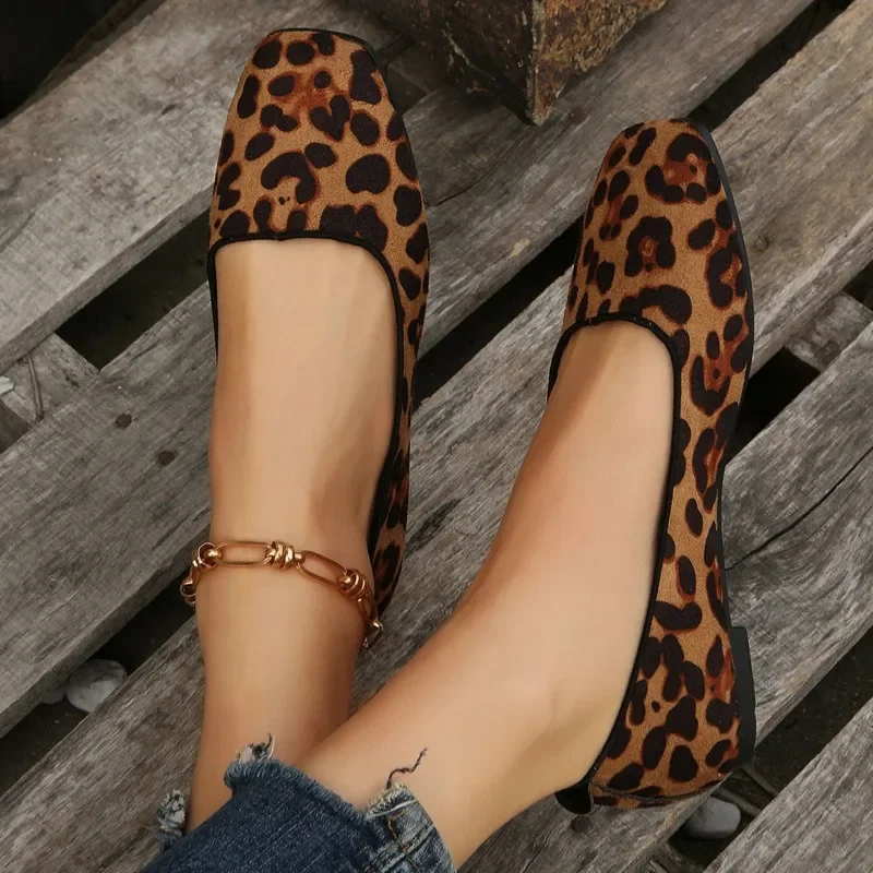 2024 New Spring and Autumn Fashionable Comfortable Elegant and Versatile Casual Flat Women's Shoes Leopard Print Shoes Zapatos