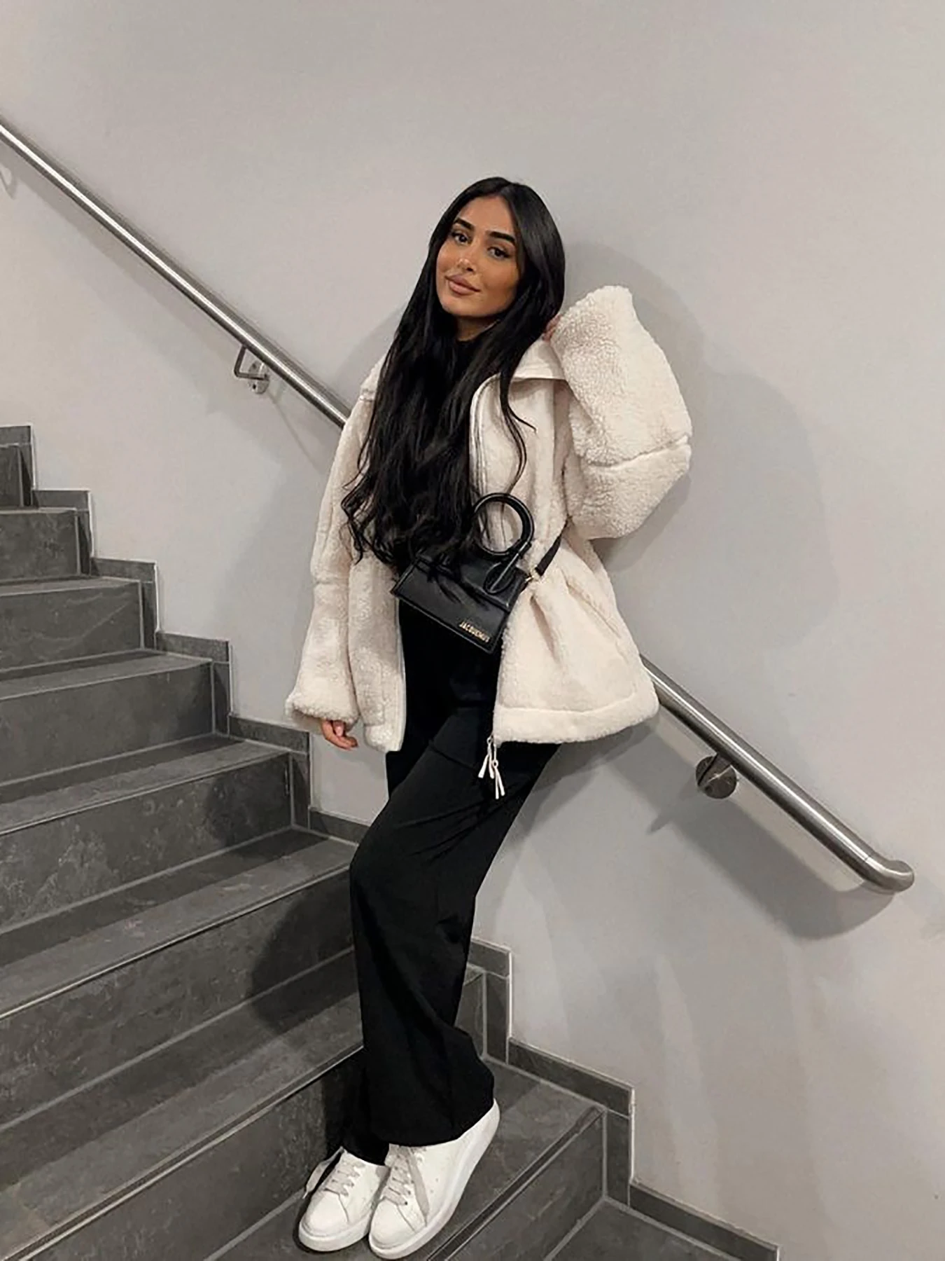 سترة نسائية كاجوال بسحاب للاستخدام الخارجي لخريف/شتاء نمط جديد عصري فضفاض مضاد للكشمير #3