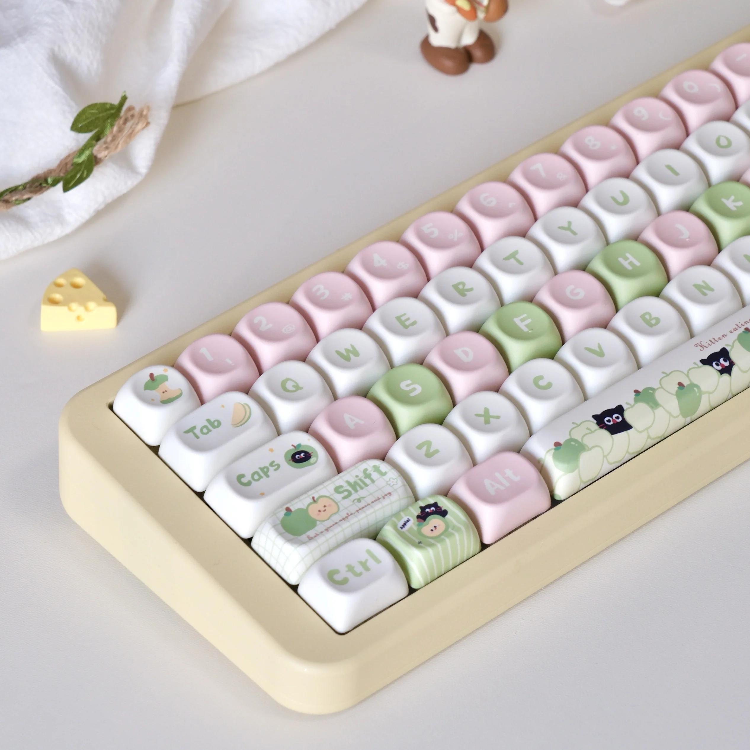 Imagem -03 - Cute Cherry Pbt Keycaps para Apple Cat Rosa Branco Verde Moa Space Bar Teclas Adicionais Sublimação Térmica 129 Chaves