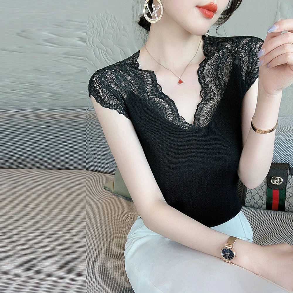 สีดําสีชมพูแขนกุด Splicing Elastic T เสื้อผู้หญิงสีฟ้าสีขาวดอกไม้ลูกไม้แผงเสื้อสาว S-3XL เสื้อผ้าหญิงเสื้อ