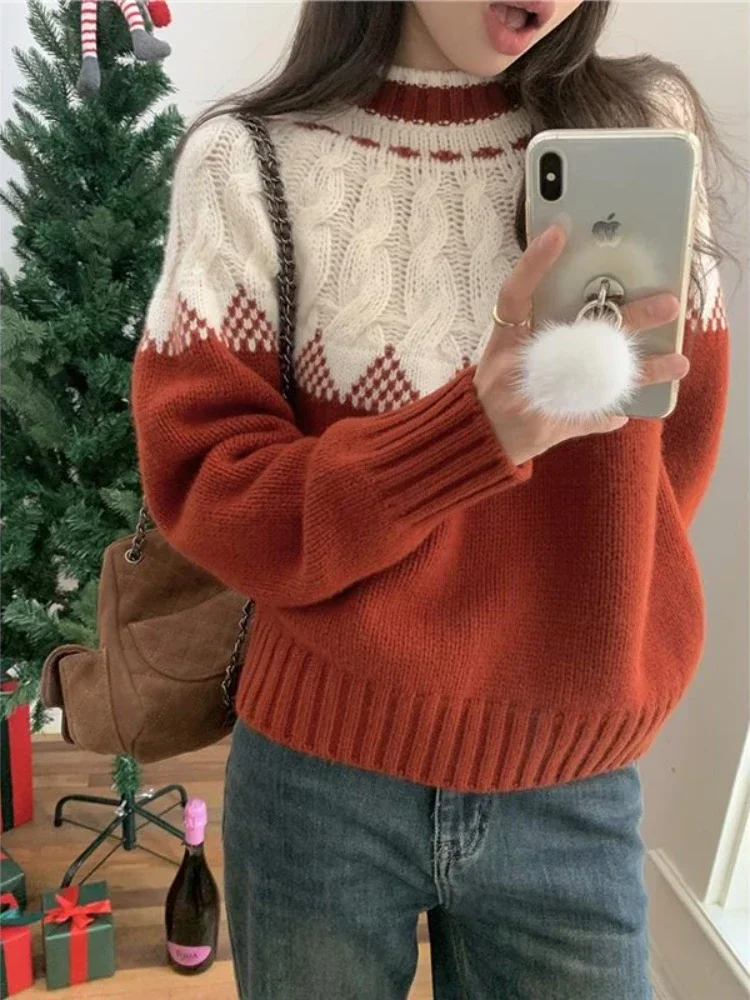 

Winter Fashion New Women's Color blocked Splicing Warm Knitted Hoodie Round Neck Retro Elegant Short Style Interior Sweater