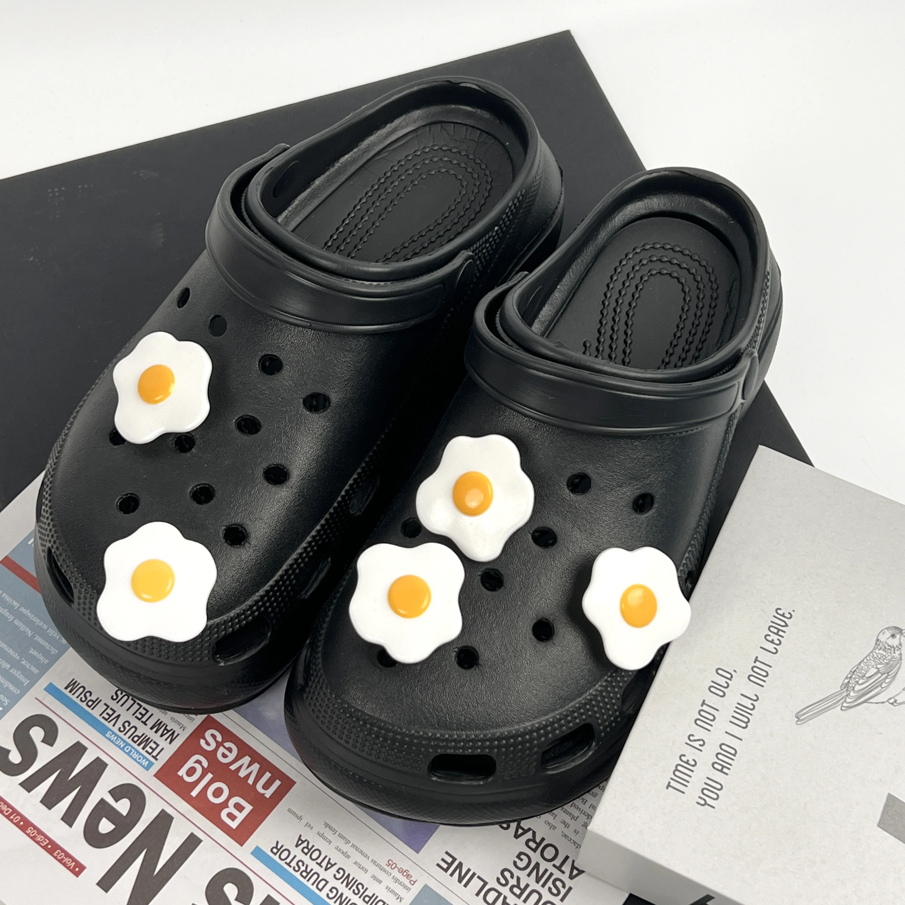 2pcs Rotating Eggs Shoes Charms For Clogs Garden Shoes And Outdoor Hole Shoes Decoration, DIY Accessories