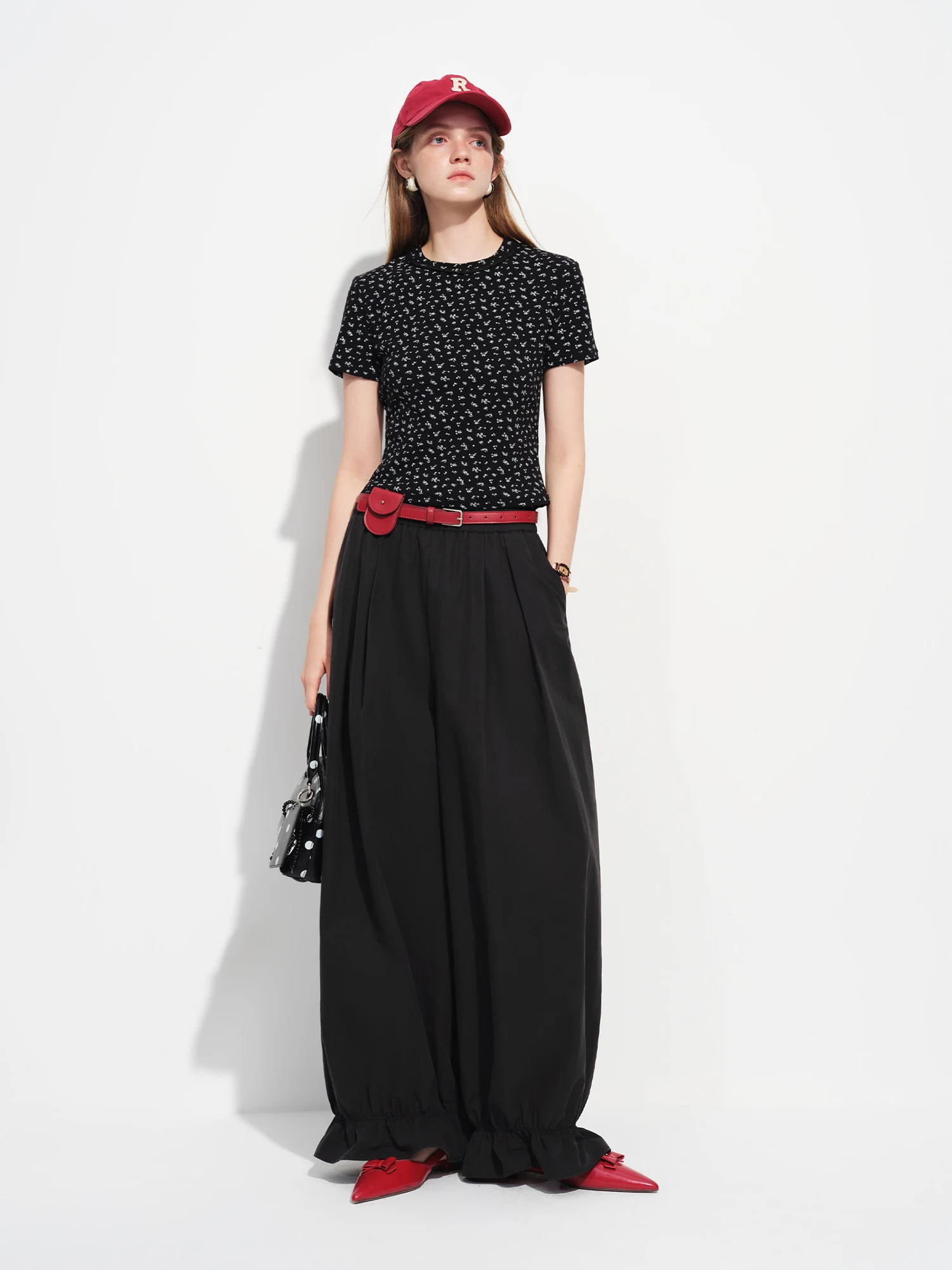 FSLE Wide-Leg Black White Elastic Waist Ruffled Hem Bell-bottom Pants for Women Spring 2026 New Arrival Flattering Casual Pants