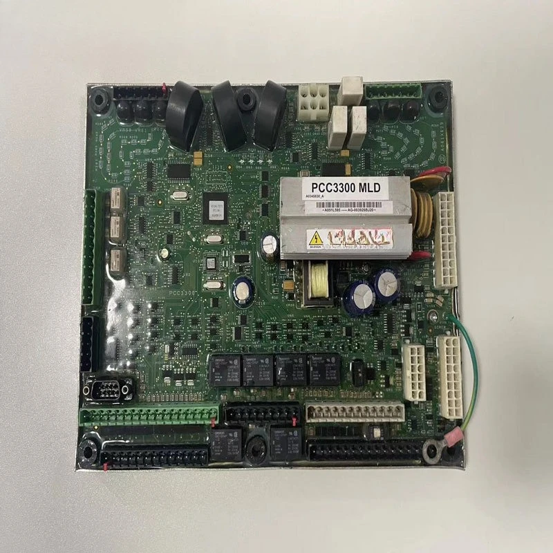 

Панель управления аксессуарами генератора PCC3300 0327-1601-01