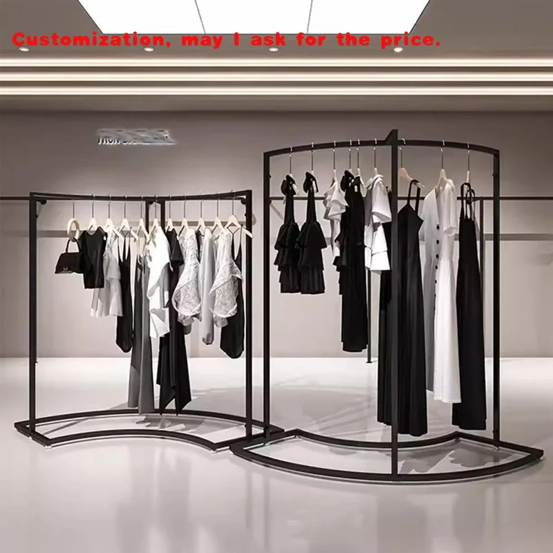 

На заказ.Curve Shape Черная витрина для женской одежды Полка для магазина одежды Торговая витрина для одежды