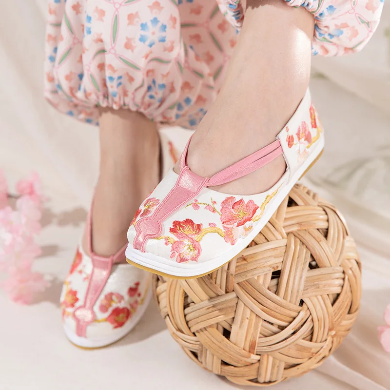 CY231 2024 Spring New Tang Restoration Wishful Shoes Flat Brocade Shoes Ancient Style All Comfortable Single Shoes Hanfu Shoes