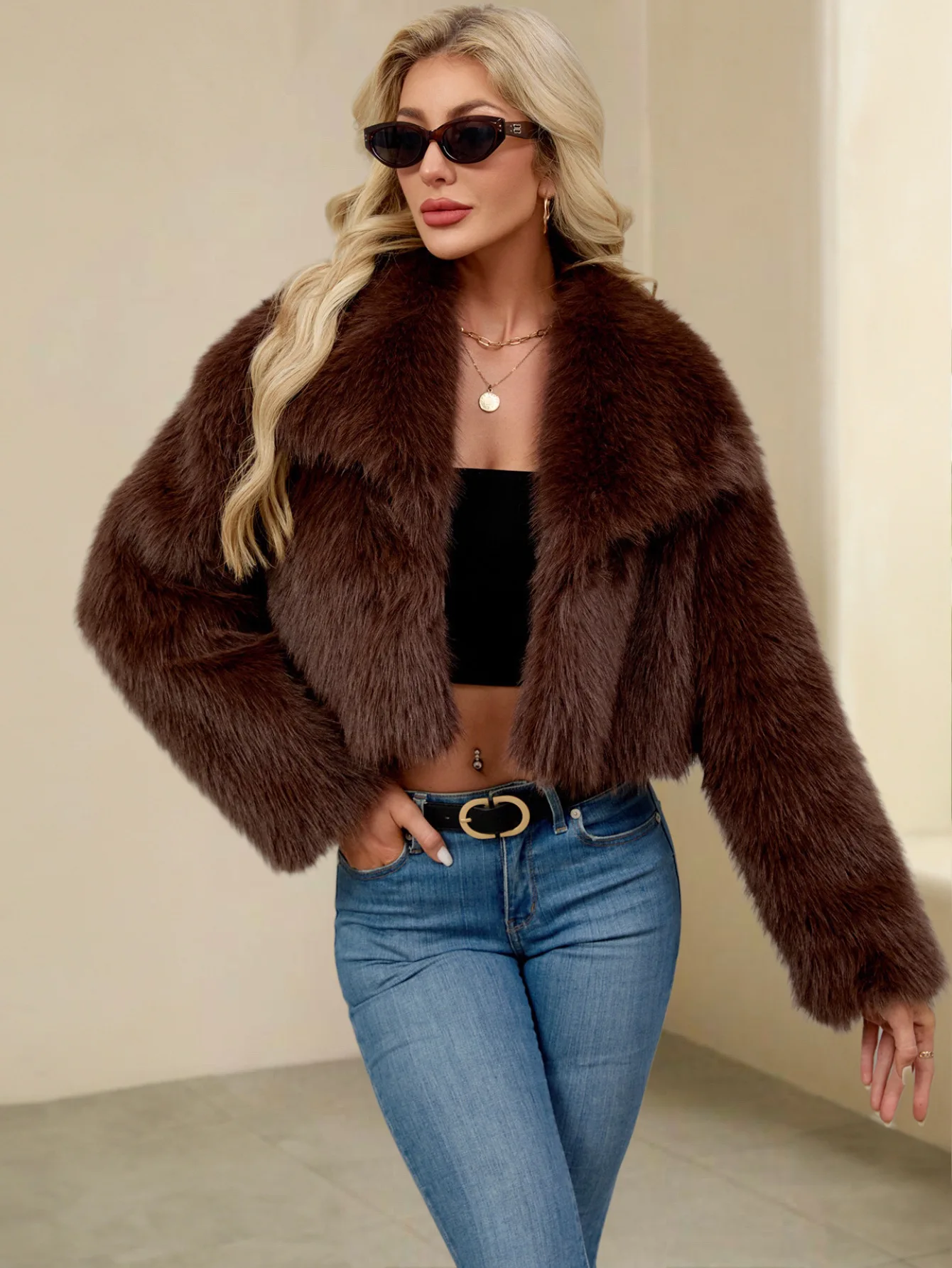 Women's Short Faux Fur Lapel Coat Autumn Winter 2025 New Style Fashionable Outerwear for Ladies