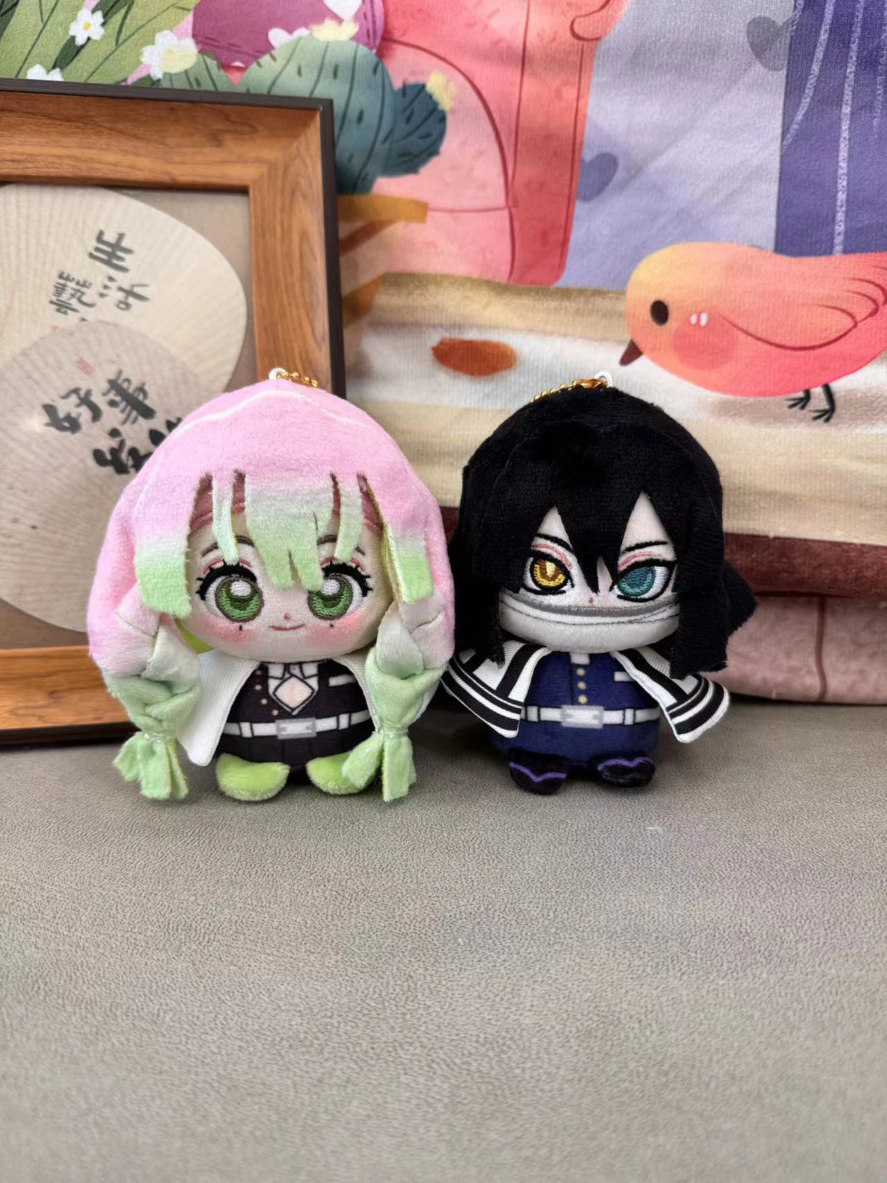 Anime Kochou Shinobu Kanroji Mitsuri Iguro Obanai Agatsuma Zenitsu Maskotka Kostium Pluszowe Lalki do Cosplay Brelok