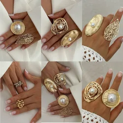 Trendy irregular hollow winding imitation pearl women's ring ins style niche alloy open jewelry gift 2024