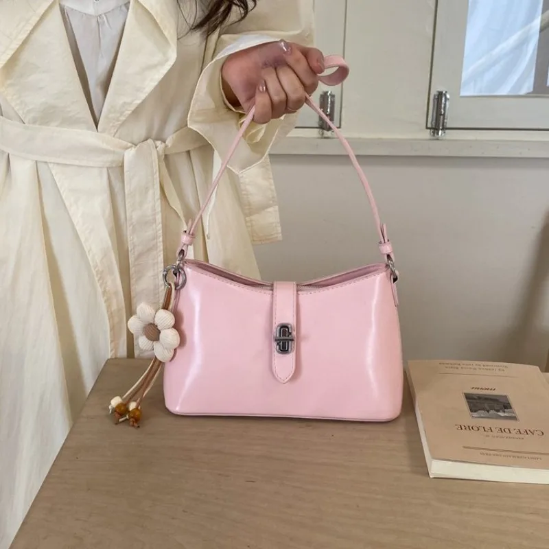 

Fashionable Letter Logo Leather Diaper Bag Ladies Elegant Shoulder Purse Minimalist Solid Color For Shopping Party Commuter
