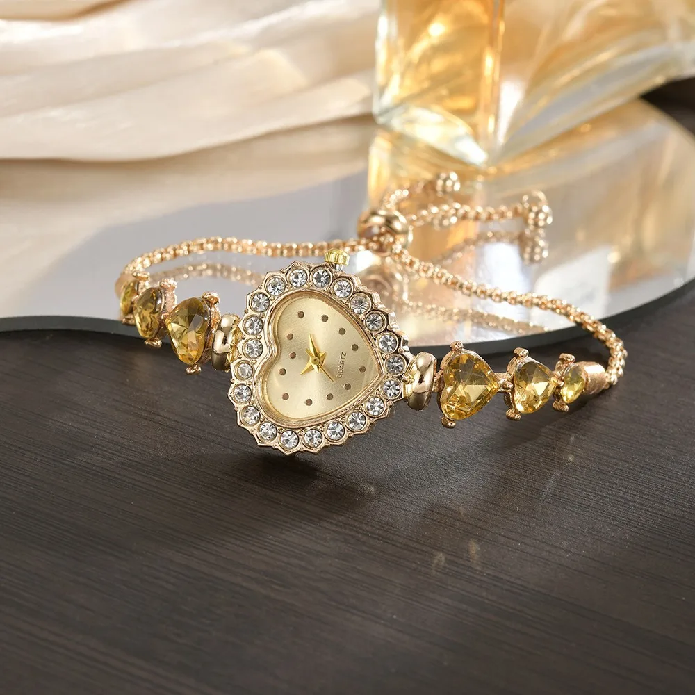 Adjustable Quartz Women's Watch Waterproof Elegant Heart-shaped Bracelet Watch Alloy Exquisite Sparkling Watch Dress Watch