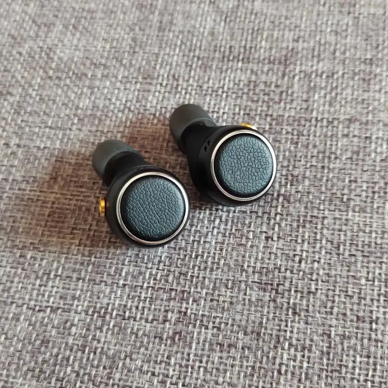 

Беспроводные наушники MMCX Earphone FLY TWS, черные, с модифицированным интерфейсом MMCX