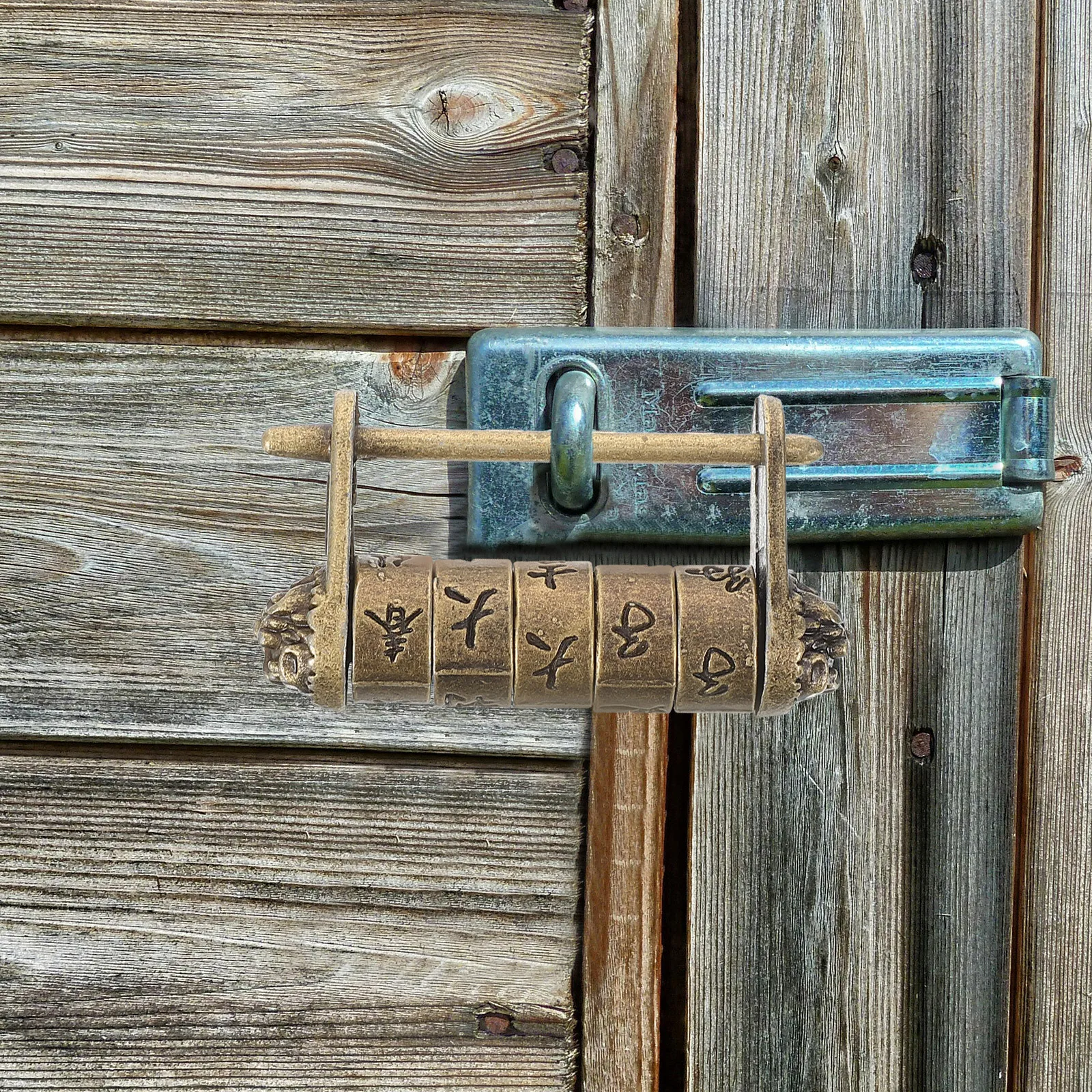

Combination Lock Chinese Characters Password Vintage Style Padlock Retro Lock for Suitcase Jewelry Box Cabinet