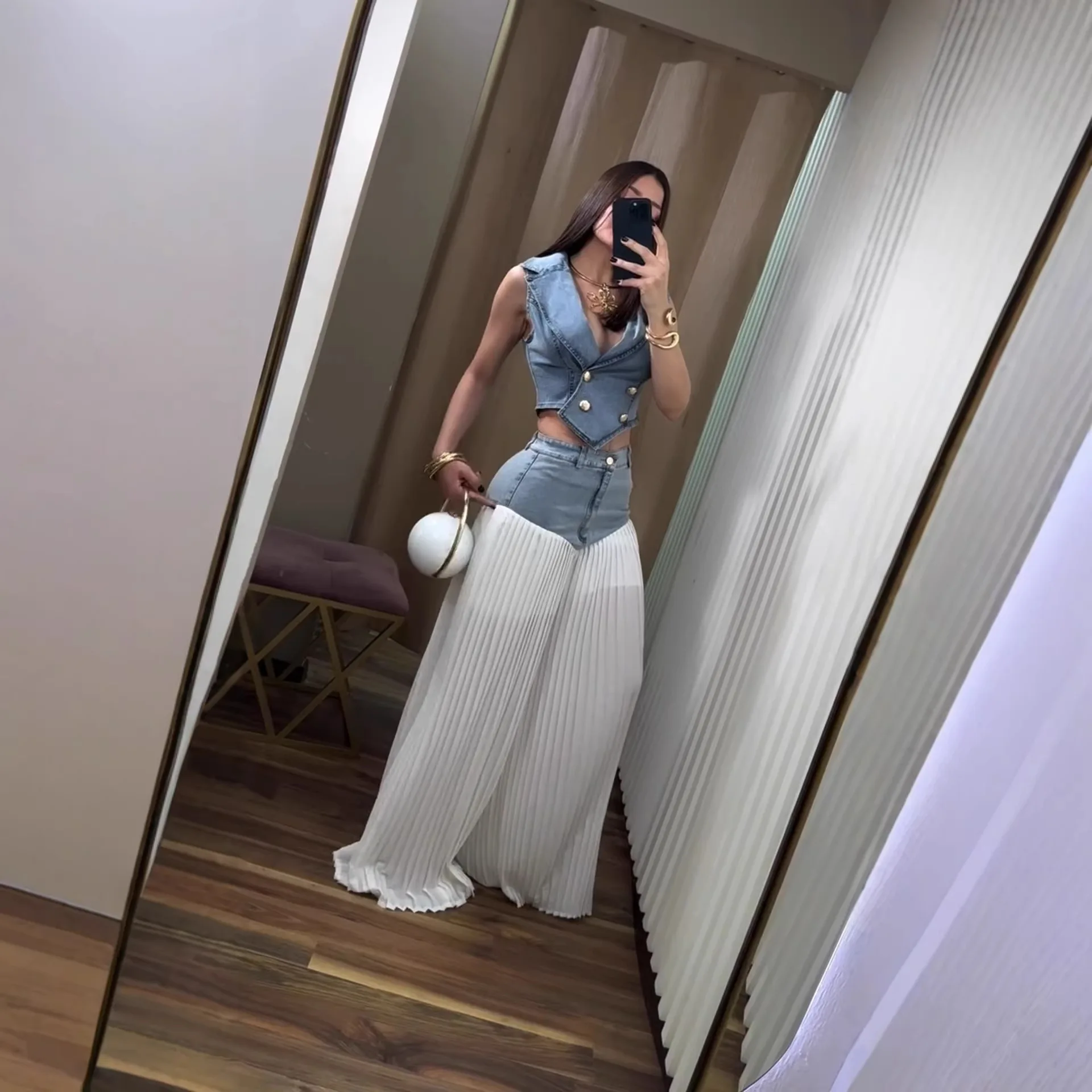

New style high-waisted pleated skirt-pants with stitching and denim jacket two-piece set