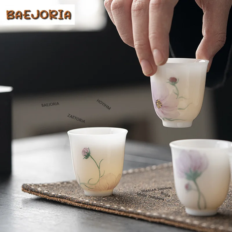 BAEJORIA 35ml Sheep Fat Jade Porcelain Tea Cup Happiness Flower Master Cup White Jade Mud Smell Fragrant Mug Personal Kung Fu