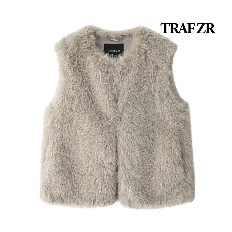 TRAF ZR Padded Vest Winter Coat Female Women's Warm Vest Waistcoat Women Artificial Fur O-neck Vests Vintage American Vest