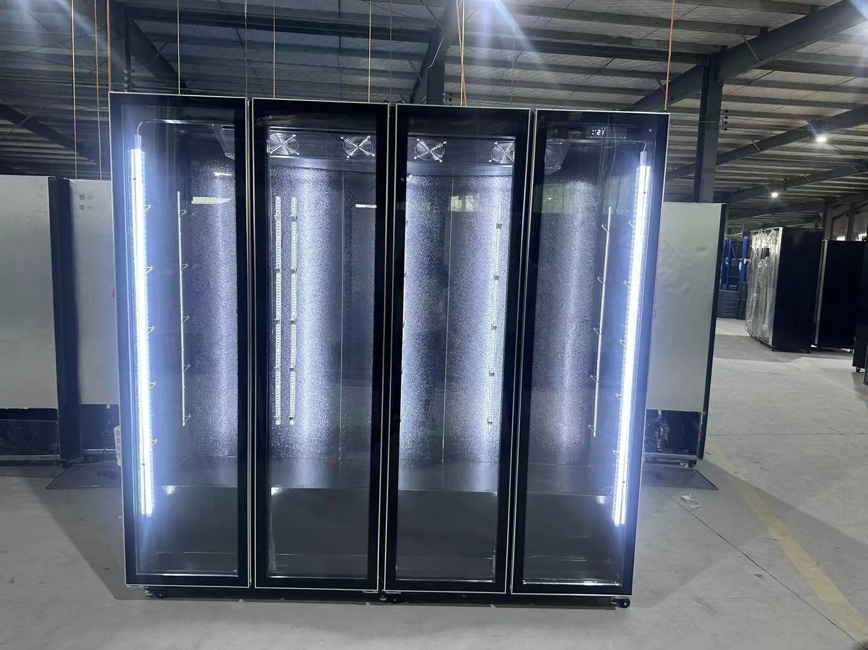 Large Capacity 4-Door Glass Refrigerator for Restaurant Use Single-Temperature bar Display Refrigerator