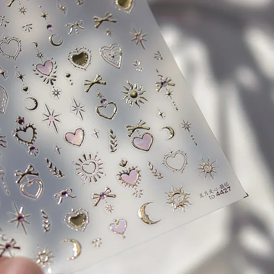 Gelatina in rilievo a forma di cuore Cuore d'amore Bowknot 5D Adesivi per nail art Decorazione autoadesiva colorata Decalcomania per manicure chic lucida