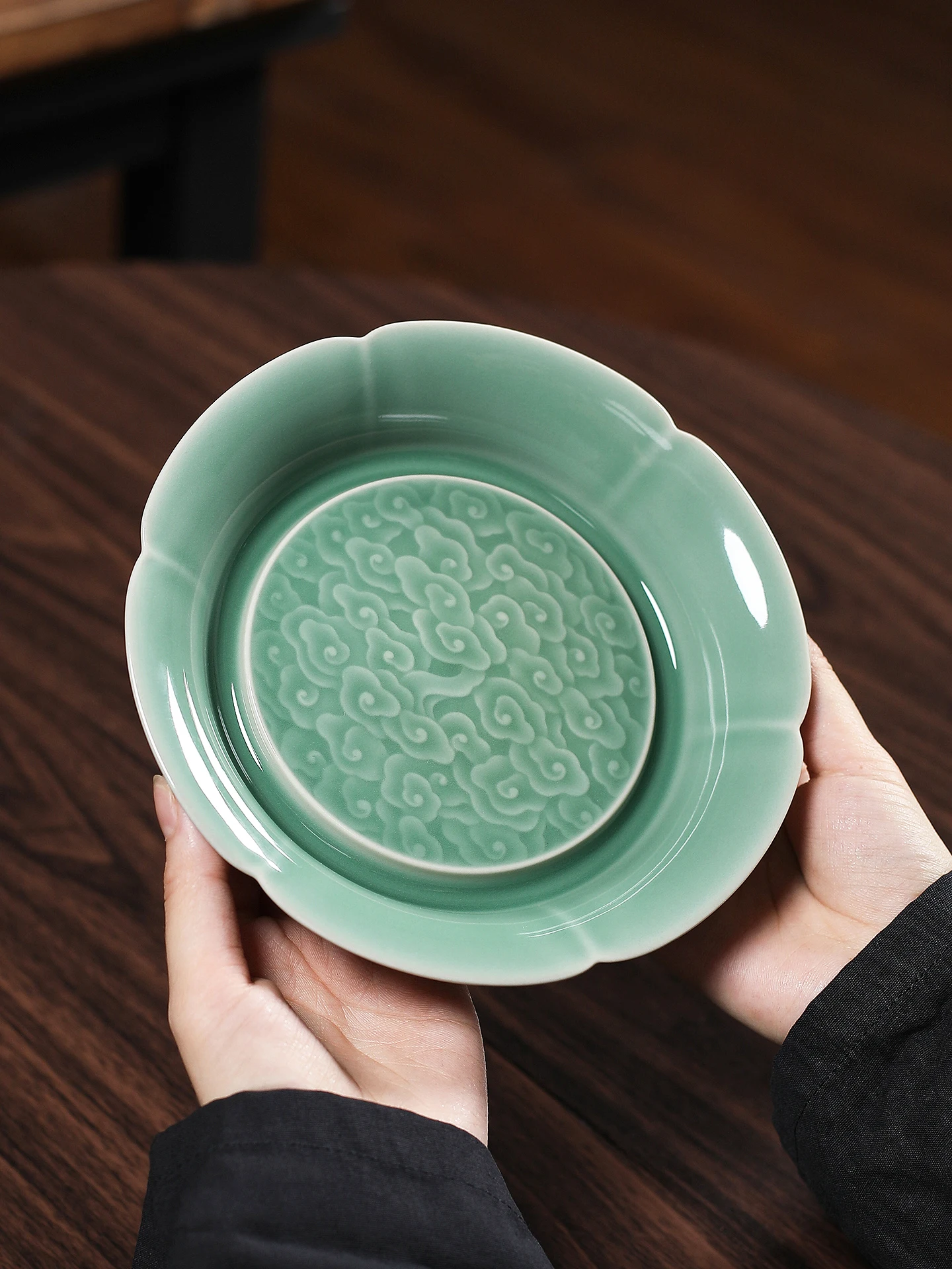 Handmade Qingbai Ceramic Tea Tray Dragon Well Cloud Carved Tea Pot Holder Gongfu Tea Accessories Chinese Style Cloud Pattern