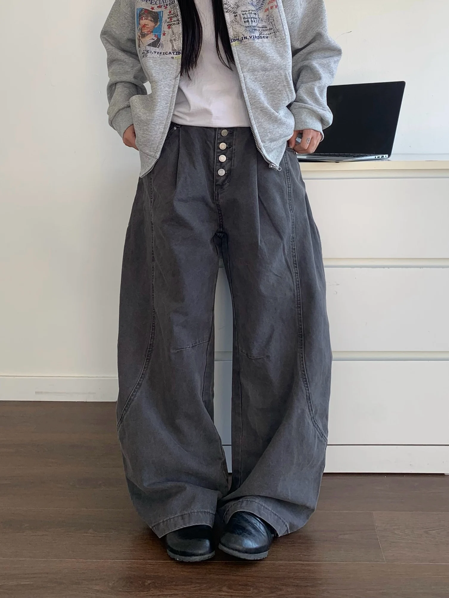 

Retro American Washed Button Knife Workwear Pants Loose Wide Leg Jeans Unisex Natural Waist Cotton Zipper Medium Hardness