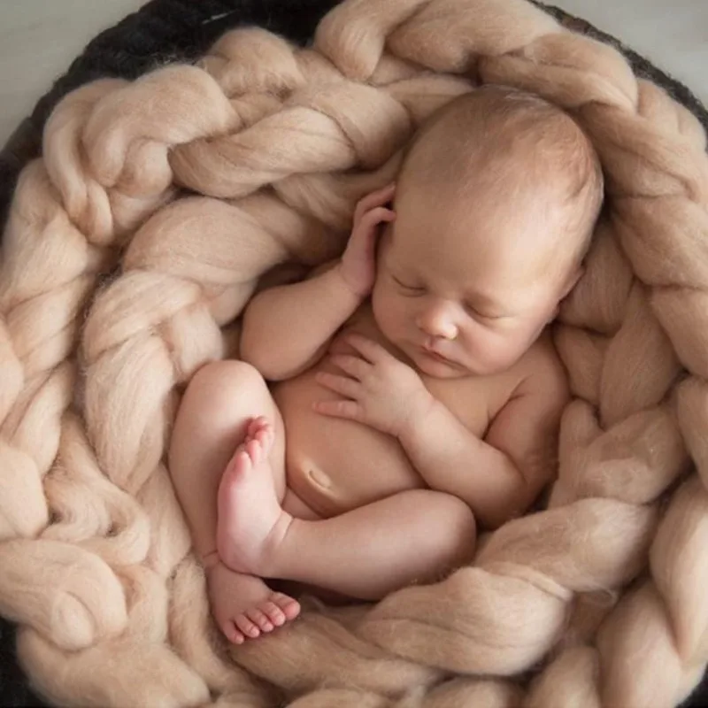 Newborn Photography Props Hand-Woven Twisted Braid Rug Acrylic Wool Blanket Baby Photo Background Mat Basket Filler