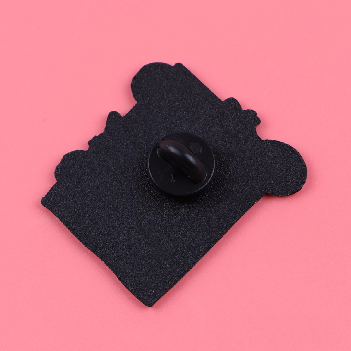 الكرتون مستوحاة المينا دبوس روح الدعابة بروش الصنوبر التلبيب شارة بدبابيس على ظهره الملابس والاكسسوارات هدايا مجوهرات الأزياء