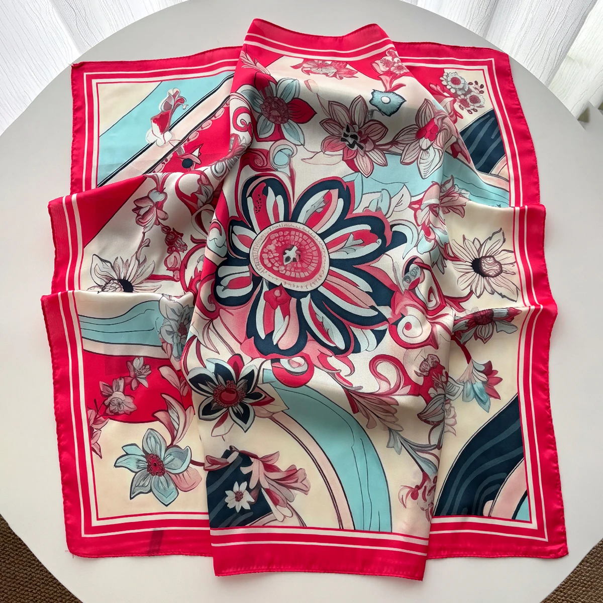 Design-Print Seidenimitat-Schal für Damen, quadratische Haarbänder, Foulard, weibliches Bandana, Halstuch, Stirnbänder, Neu 2026 – Detail 1