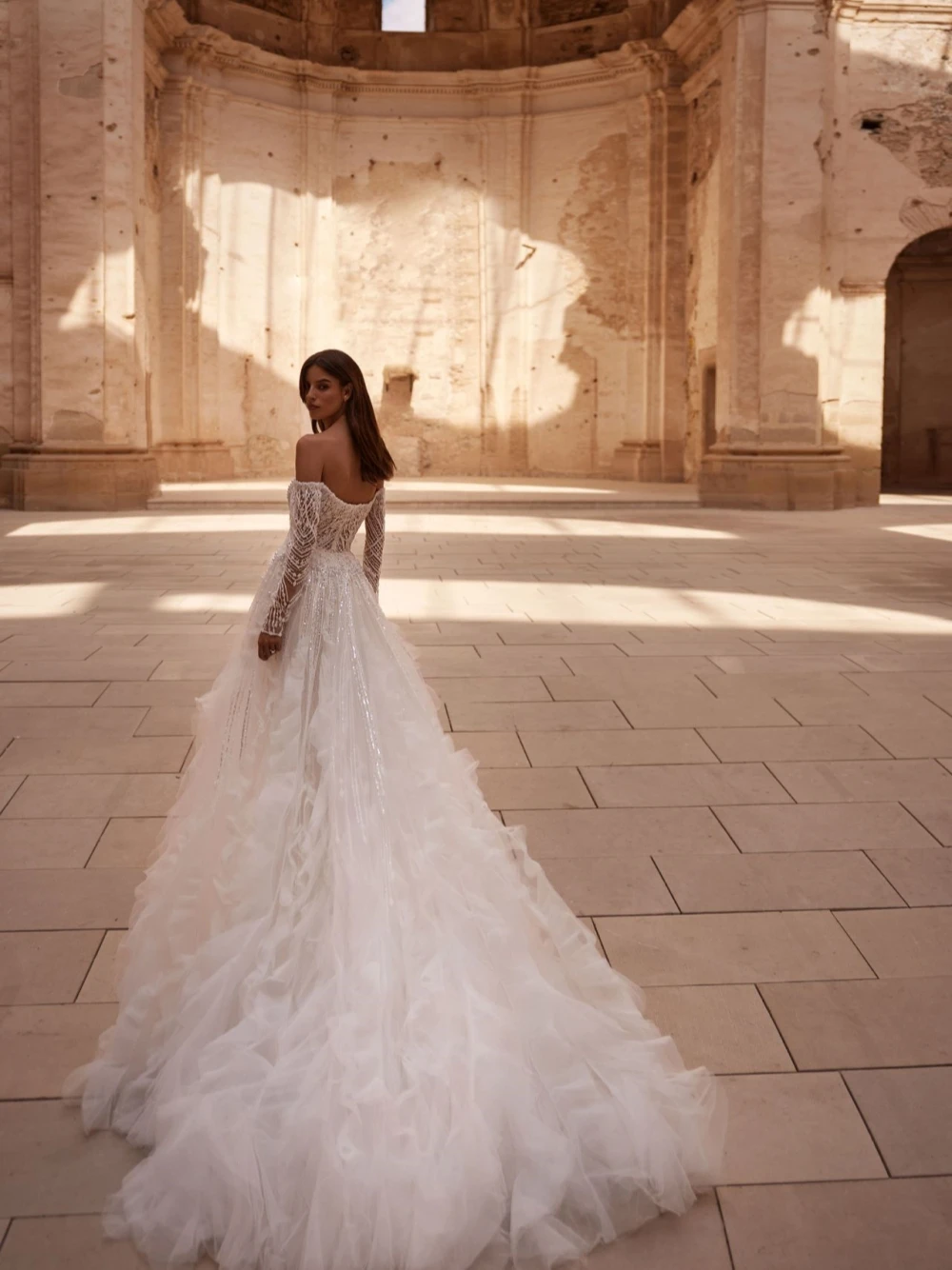 Princesa marfim vestidos de casamento com cauda destacável, lindo vestido de pérolas para a noiva, chique a linha vestido nupcial