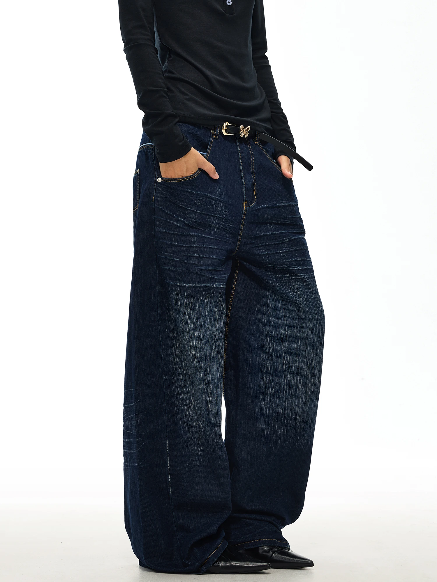 Calça Jeans Thumpup Vintage Lavada com Fivela  Paris Masculina e Feminina, Corte Reto Moderno, Perna Larga, Calça Longa Ca...