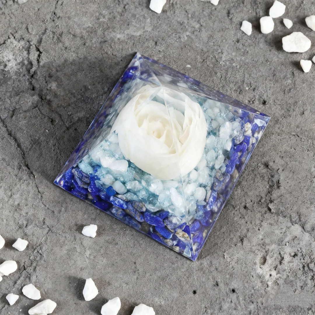 قطعة واحدة من هرم الورد الأورجونيت، هرم مع ورود مثبتة على البلورات الزرقاء واللازورد، هرم الورد لتزيين المنزل #5